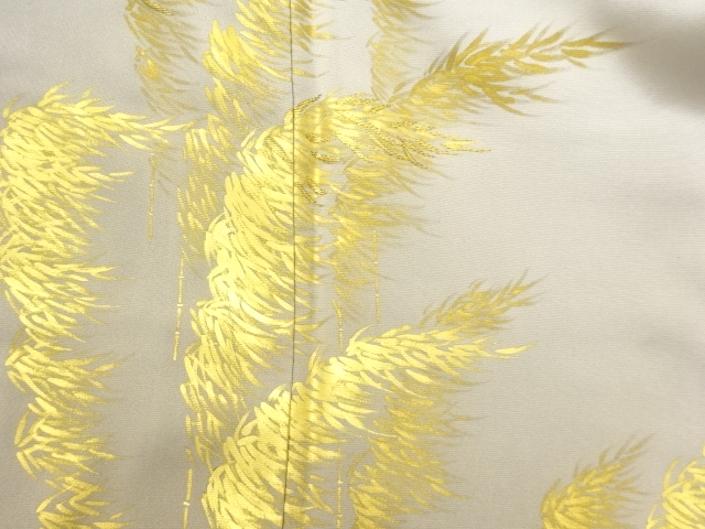  金彩竹笹模様刺繍一ツ紋色留袖